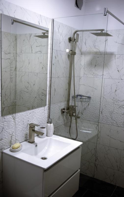 شقة Apartament Thea Făgăraş المظهر الخارجي الصورة